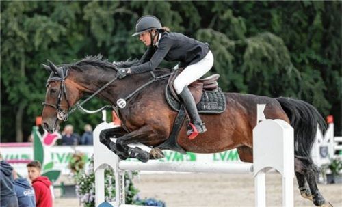 Julia Rackow, RFV Altötting-Mühldorf, ist Stammgast bei den Reiturnieren auf Gut Ising. Fotos  Hans Weitz