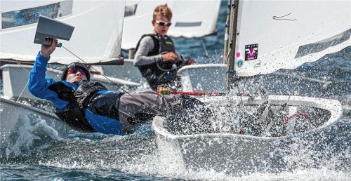 Moritz Hamm in seinem Element: Der Optimisten-Segler hat sich für die WM qualifiziert. Foto  Ingvild Buchholz