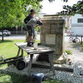 Experten bereiten Sockel für Kini vor