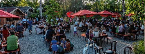 Pruttings neuer Pop-up-Biergarten „An der oidn Polizei“. Fotos Thomae