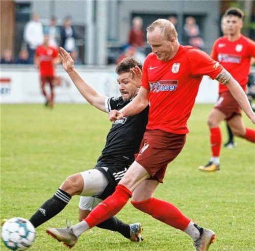 Erzielte bei der 1:5-Niederlage den Ehrentreffer für Wasserburg: Albert Schaberl. Foto John Cater