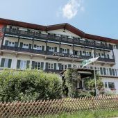 Züge der BRB werden gedämpft Frau stirbt nach  Sturz in Baugrube Traditions-Hotel wird saniert Platz wird nach NSU-Opfer benannt Kerosin-Unfall: Ermittlungen laufen