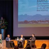 Gemeinsam das „Zamma“-Kulturfestival planen