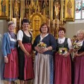 Fünf Frauen danken ab