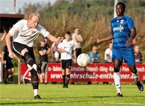 Abwehrrecke und Routinier Thomas Schaberl führt sein Team in die vierte Bezirksliga-Saison.Foto Eschenfelder