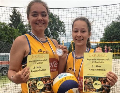Anni Heßler (links) und Lana Anspach gewannen die Bronzemedaille.