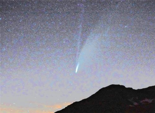 Bei klarem Wetter, wie auf diesem Symbolfoto, sind am Nachthimmel Sternbilder zu erkennen. Eine Astrologin aus Bad Endorf will mithilfe von Sternkonstellationen die Corona-Pandemie erklären. Foto dpa