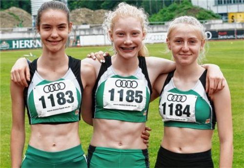 Die erfolgreiche Siebenkampf-Mannschaft vom TuS Bad Aibling: Sonja Fuhrmann, Merle Schütze und Anima Rentz (von links) wurden Bayern-Fünfte.Foto Ludwig Stuffer