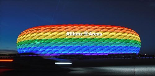 Die Hülle der Allianz Arena leuchtete 2016 anlässlich des Christopher Street Days in Regenbogenfarben. Bei der EM ließ die UEFA die bunte Farbgebung nicht zu. Foto dpa