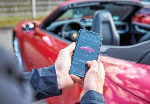 Die Parkassistenten lassen sich auch per App steuern. Foto Auto-Medienportal.Net/ADAC