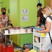 Romane und DVDs aus zweiter Hand