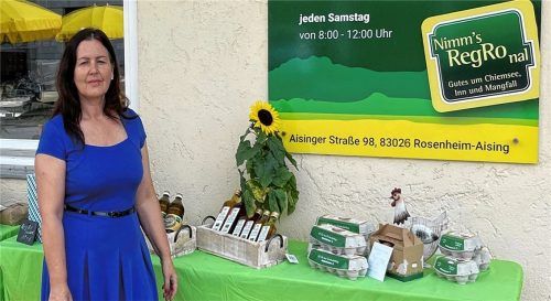 Freute sich über ihre ersten Kunden: Elisabeth Widauer von der RegRo-Vermarktungs-GmbH „Nimm’s RegRonal“. Foto Hötzelsberger