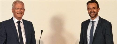 Gerhard Ertl, der Aufsichtsratsvorsitzende der Gesundheitswelt Chiemgau AG (links), und Vorstand Dietolf Hämel kurz vor der virtuell durchgeführten Aktionärshauptversammlung.