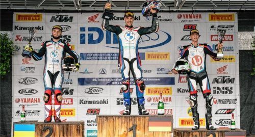 Im zweiten Lauf holte er sich den Sieg: Markus Reiterberger (Mitte) setzte sich vor Ilya Mikhalchik (links) und Florian Alt durch. Foto Dino Eisele – IDM