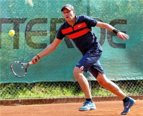 Mühldorfs Stefan Schörghuber konnte einen Punkt im Doppel beisteuern.Foto kao