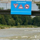 Die Retter geben die Hoffnung auf
