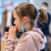 Jetzt infizieren sich die Jungen