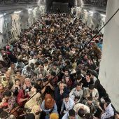 Für viele Helfer schwindet die Hoffnung