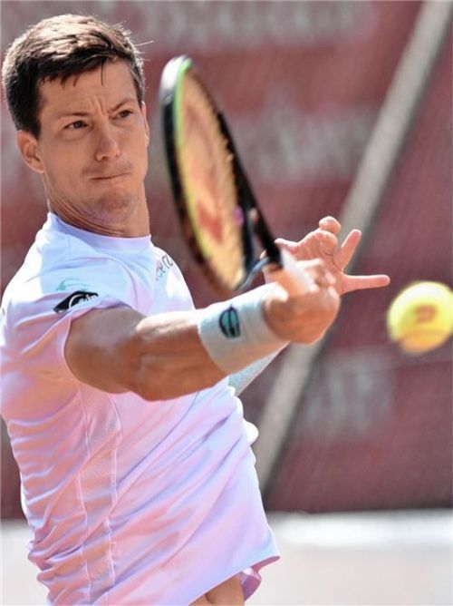 Aljaz Bedene ist bei 1860 Rosenheim an Nummer eins gesetzt. Der Slowene wird am Freitag im Heimspiel gegen Krefeld für die Sechziger aufschlagen.Foto Hans-Jürgen Ziegler