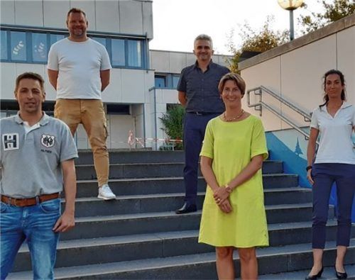 An der Spitze des Fördervereins: (von links) Christian Schäftlmaier, Wolfgang Singer, Mustafa-Babür Akbal,Susanne König und Kristina Pauli. Foto RE