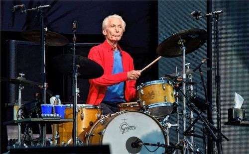 Charlie Watts, Schlagzeuger der Band „The Rolling Stones“, trat 2012 mit Alex Zwingenberger in Kolbermoor bei der Boogie Night auf.Fotos dpa/re