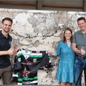 Partnerschaft in Stein gemeißelt