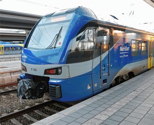 Die Meridian-Züge, die im Chiemgau-Inntal-Netz der Bayerischen Regiobahn fahren, haben sich im Halbjahresranking der Bayerischen Eisenbahngesellschaft um zwei Punkte verschlechtert. Foto dpa
