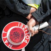 Waffe und Kokain in Waschmittelkartons