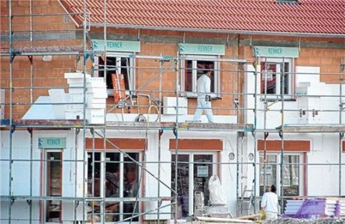 Eine wärmegedämmte Fassade ist der erste Schritt zu mehr Klimaschutz im Eigenheim. Foto djd/IVH Industrieverband Hartschaum e. V.