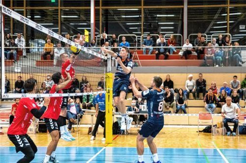 Der TSV Mühldorf will kräftig angreifen, um den Klassenerhalt in der 2. Bundesliga zu erringen.Foto Bartsch