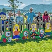 Schilder machen Schulweg sicherer