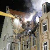Salmonellen auf Alm im Ammergebirge  Denkmalgeschütztes Haus in Flammen Diebstahl von Bootsmotoren Schüsse lösen Großeinsatz aus
