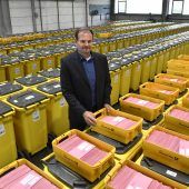 Ein Besuch im geheimen Briefwahl-Lager