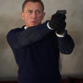 Bond auf dem roten Teppich