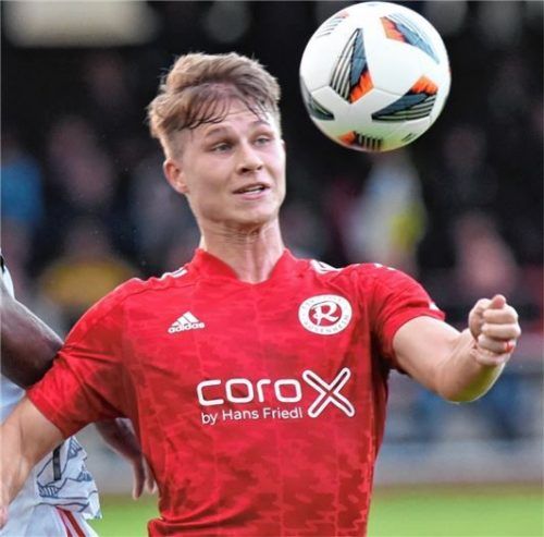 Verlässt 1860 Rosenheim in Richtung Bayreuth: Stürmer Christoph Fenninger. Foto Hans-Jürgen Ziegler