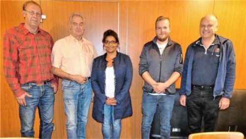 Bei der Verbandsversammlung des Wasser- und Bodenverbands wurde ein neuer Vorstand gewählt: (von links) Albert Stadlhuber (Beisitzer), Wolfgang Schlosser (Schriftführer), Ivon Schiburr (Kassenverwalterin), Florian Wieland (Beisitzer) und Johann Baumann (Vorsitzender).Foto Greiner