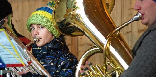 Blechblasinstrument, Gitarre, Klavier oder Trommel – die Musikschule Rosenheim bietet in Schechen viele Kurse an. Die Gemeinde ist nicht bereit, den Zuschuss dazu unbegrenzt zu erhöhen. Foto Günster