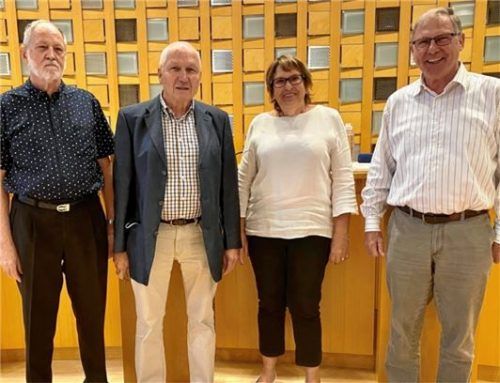 Der neue Vorstand: (von links) Dieter Hofrath, Ludwig Reitmair, Irmengard Oppenrieder und Theo Auer. Foto re