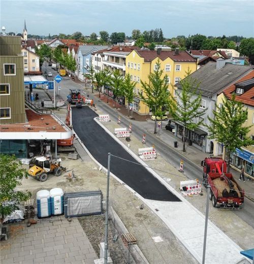 Die Bauarbeiten an der Rosenheimer Straße verlaufen planmäßig. Jetzt geht es im nördlichen Bereich der Straße weiter. Foto Re