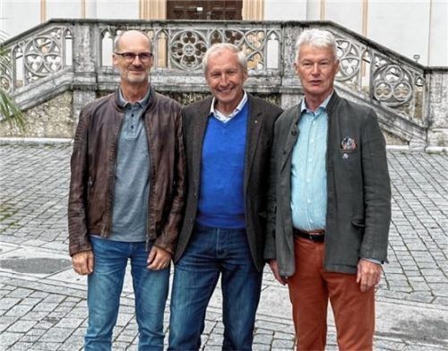 Drei Präsidenten – ein Ziel: (von links) Georg Schell vom RC Rosenheim, Hans-Georg Schmidt vom RC Rosenheim-Innstadt und Thomas Buchbinder vom RC Chiemsee organisierten gemeinsam Spenden für Flutopfer.Foto re