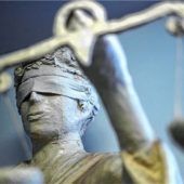 Pflichtverteidiger wirft in Verhandlung hin