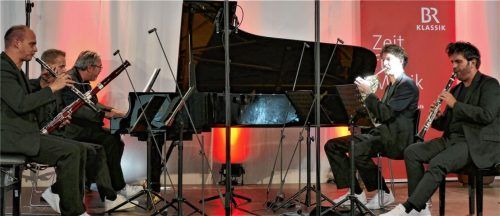 Wilde Musiker spielen wilde israelische Musik: (von links) Jörg Schneider, Christoph Knitt, Thomas Hoppe, Sebastian Posch und Alexander Glücksmann.Fotos janka