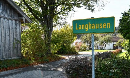 Der Weiler Langhausen wird wohl demnächst Streitpunkt vor dem Verwaltungsgericht. Foto Schlecker