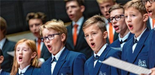 Die Regensburger Domspatzen gastieren am 5. Dezember mit ihrem Weihnachtskonzert in der Basilika Tuntenhausen. Foto Vogel