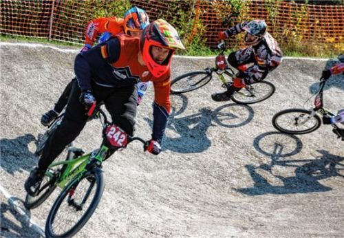 Erich Grabichler (Nummer 242) holte sich in Herzogenaurach und Papendal insgesamt vier Siege.Foto Georg Gruber