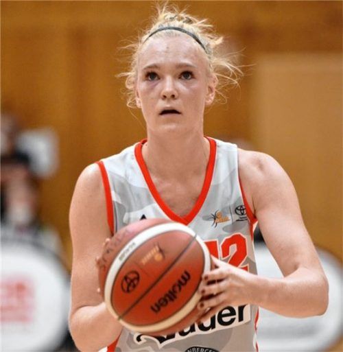 Laura Hebecker und die Bundesliga-Damen vom TSV Wasserburg wollen im Bayern-Derby gegen Nördlingen den zweiten Saisonsieg einfahren.Foto Gabi Hörndl