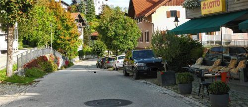 Schöner leben: Im Juni konnten die Bürger ihre Ideen für eine Gemeindeumgestaltung (hier die Dorfstraße) einreichen. Foto Hoffmann