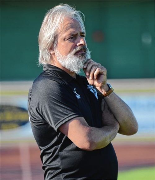 Sportbund-Trainer Harry Mandl musste mit seinem Team eine späte Niederlage hinnehmen.Foto Franz Ruprecht