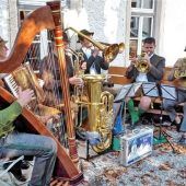 Erlös für Restaurierung des Maibaumgestells