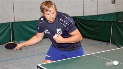 Alexander Gössl errang beim 9:4-Sieg in Julbach einen wichtigen Einzelsieg. Foto Siegfried Huber